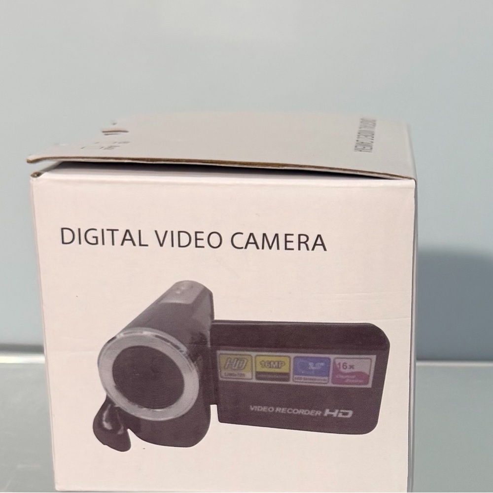 Black Digital Video Camera LCD Display Screen - Picture 8 of 10